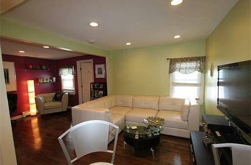 2nd image of 543 E 3rd St