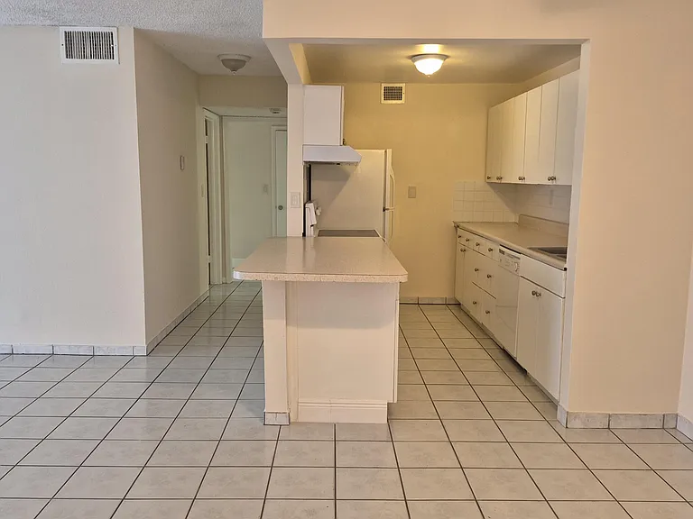 11604 NW 29th Ct #2-C — Photo 5