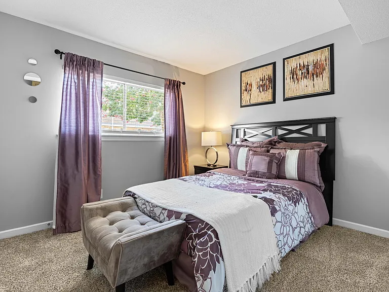 Duke Manor — Photo 24