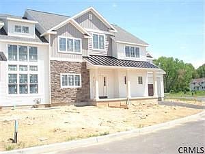 2nd image of 34 Sycamore Dr
