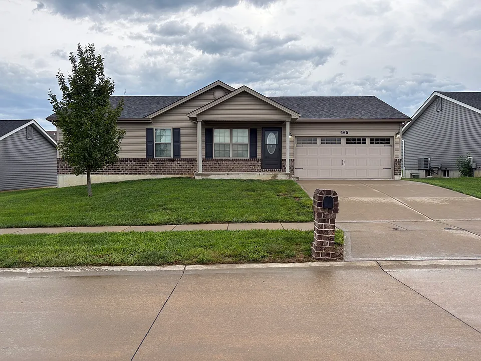 465 Honeysuckle Creek Dr