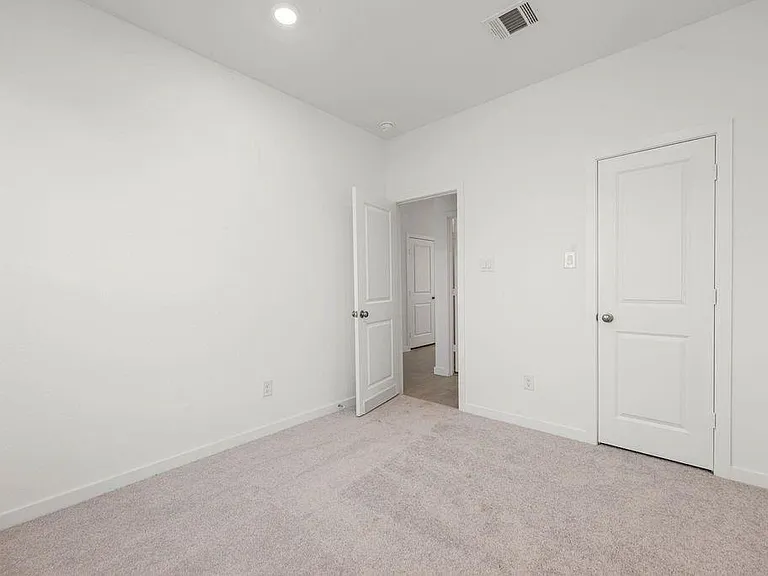 6411 Symphony Wave Dr — Photo 16
