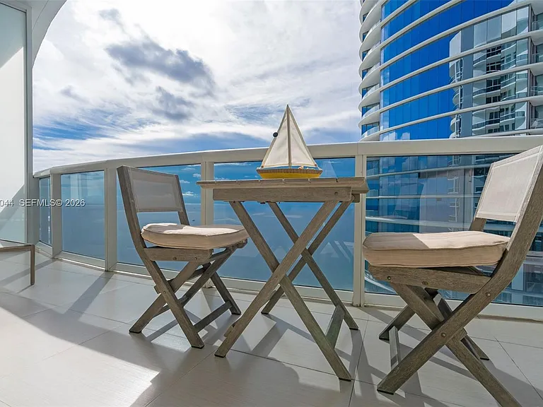 15811 Collins Ave #3407 — Photo 3