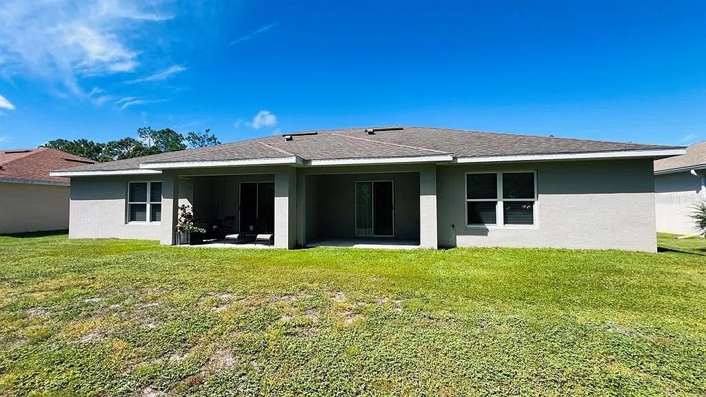 3 bed, 2.0 bath, 1200 sqft, $1,500 — Photo 2