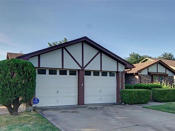 3rd image of 6913 Alexandria Ct