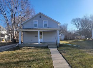 608 4th Ave, Sterling, IL 61081