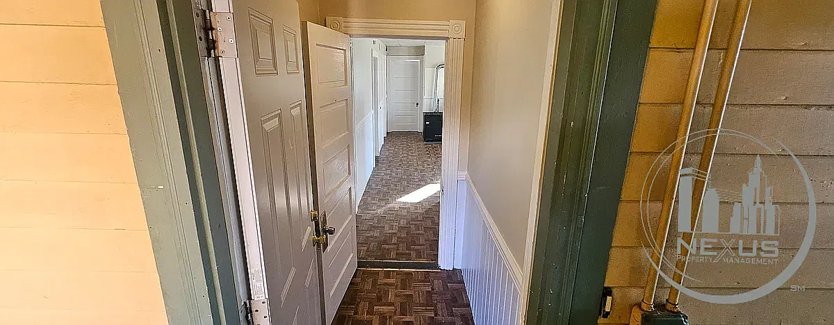 3 bed, 1000 sqft, $2,200 — Photo 1
