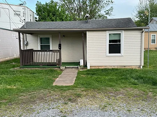 1516 King St Photo 1