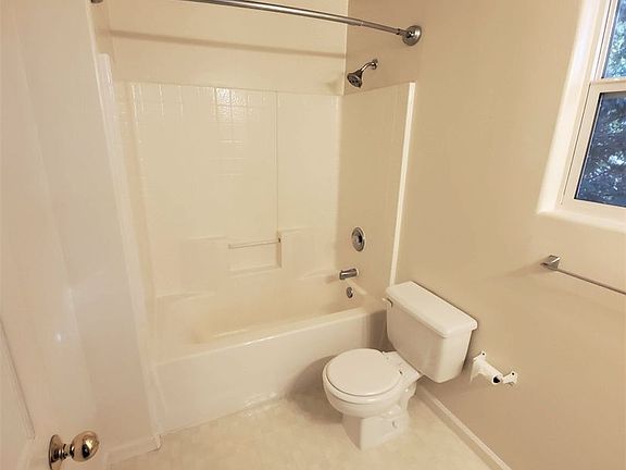 3rd image of 163 Wilson St APT C