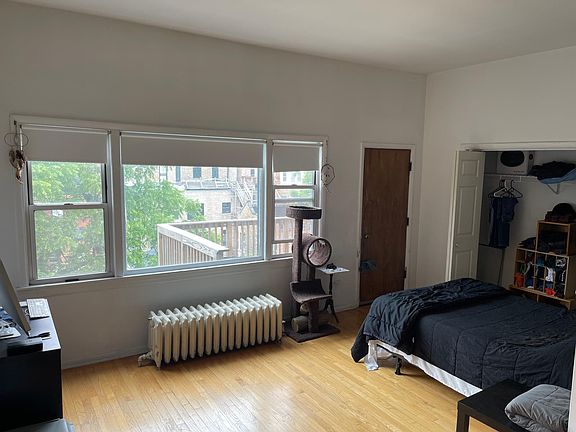 3rd image of 5136 S Blackstone Ave APT 3R