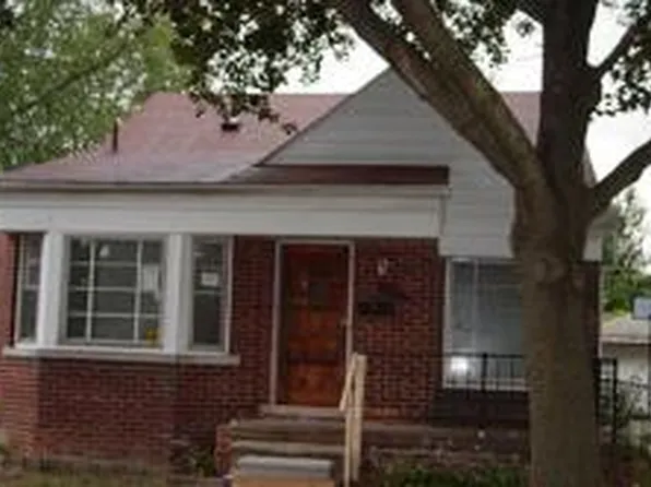 10021 Grayfield, Redford, MI 48239