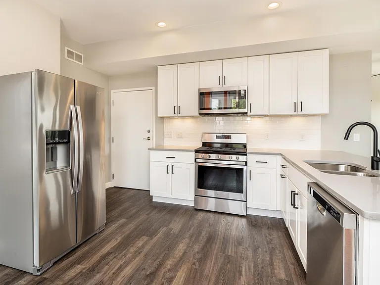 920 S 2nd St #2 — Photo 14