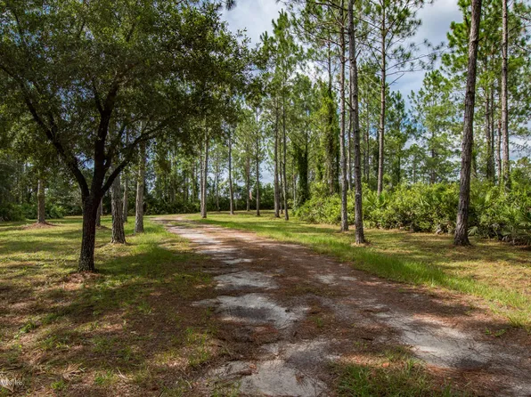 633 E State Road 100, San Mateo, FL 32187