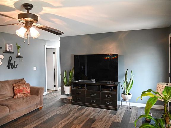 5th image of 1328 Oaktree Dr