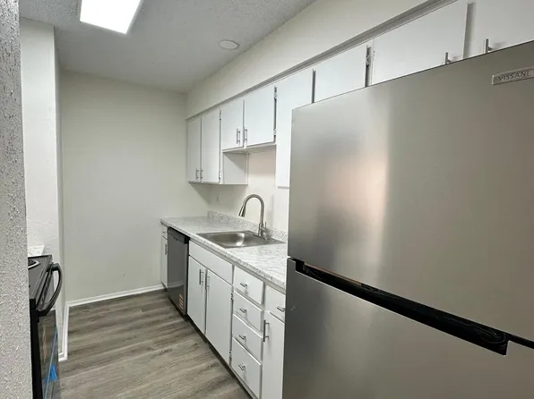 Whittington Park Apartments