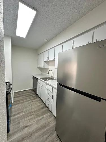 Whittington Park Apartments Photo 1