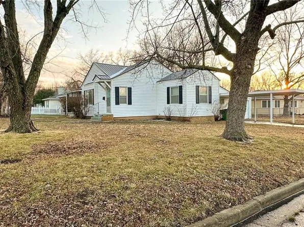 1301 S Ash St, Ada, OK 74820