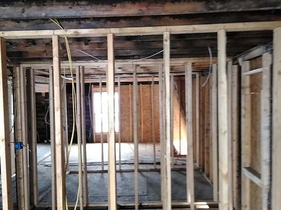5th image of 366 Deeds Ave