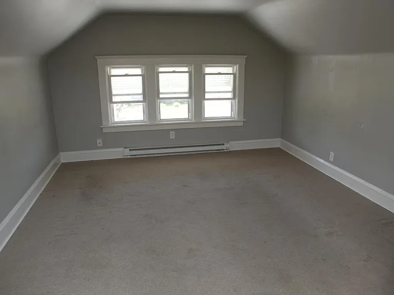 6406 Bradley Ave #UPPER — Photo 12