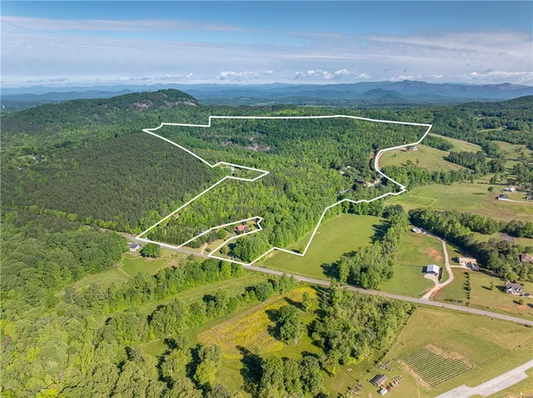 149 April Valley Ln, Pickens, SC 29671