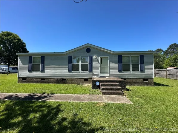 1334 E Green Springs Rd, Parkton, NC 28371