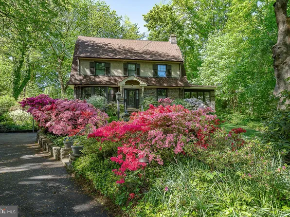 38 W Lodges Ln, Bala Cynwyd, PA 19004