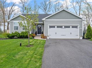 8565 Cobalt Dr, Cicero, NY 13039