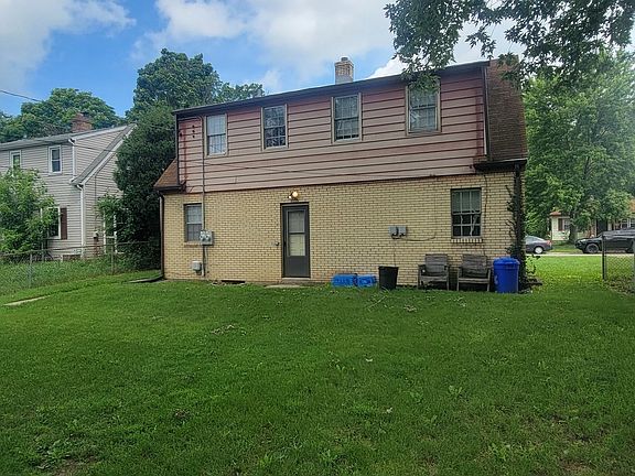 4th image of 3024 Lawndale Ave