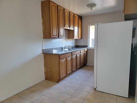 3rd image of 3538 Brookdale Ave APT C