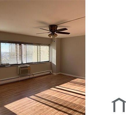 5th image of 7337 S South Shore Dr APT 908