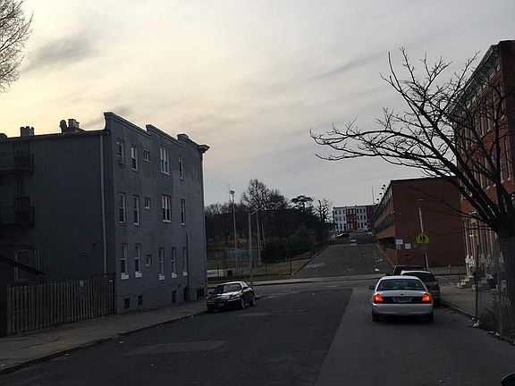 4th image of 1309 Harlem Ave