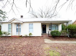 2045 16th St NE, Hickory, NC 28601