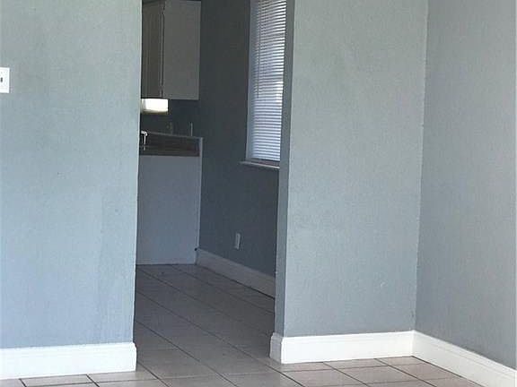 2nd image of 3818 N Elm St