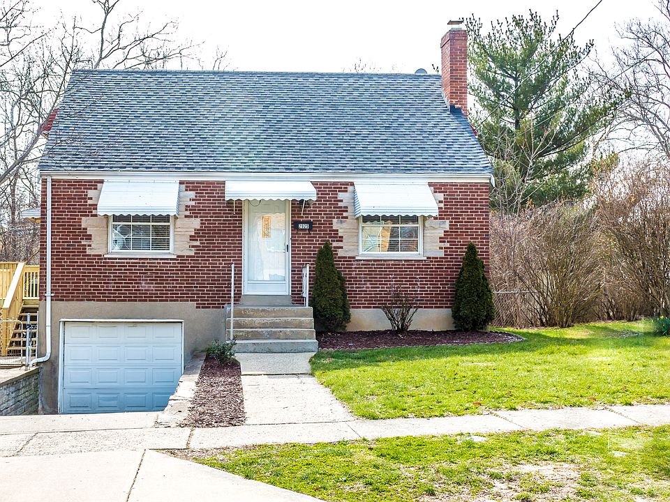 1st image of 2925 Royal Glen Dr