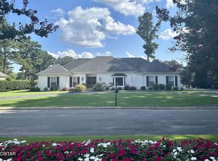 5 Barrett Pl, Jackson, TN 38305