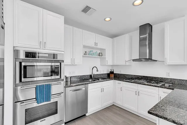 150 E Robinson St #1801 — Photo 14