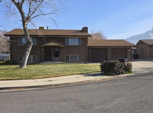 885 S Artistic Cir, Springville, UT 84663