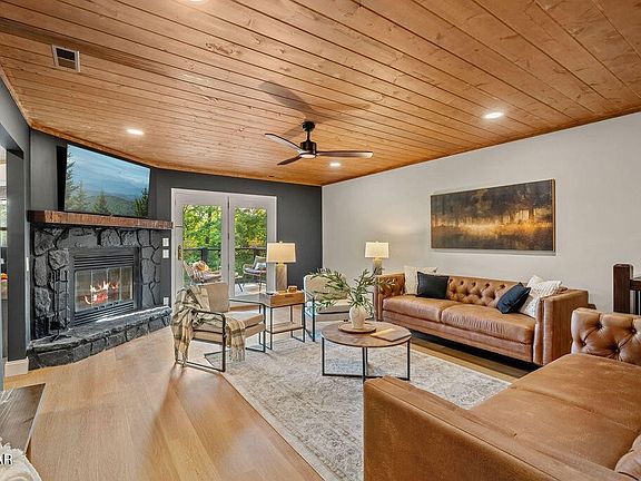 5th image of 4822 White Pine Way