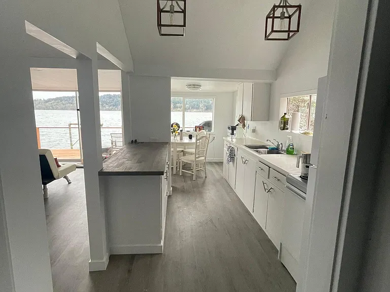 28321 Manzanita Beach Rd SW — Photo 7