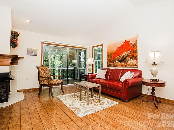3rd image of 357 Laurel Park Pl
