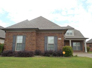 3310 Hill Valley Ln, Southaven, MS 38672
