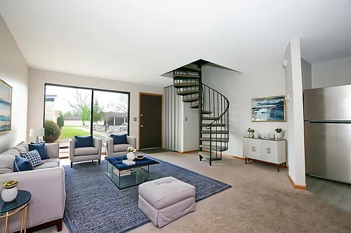7300 72nd Ln N Photo 1