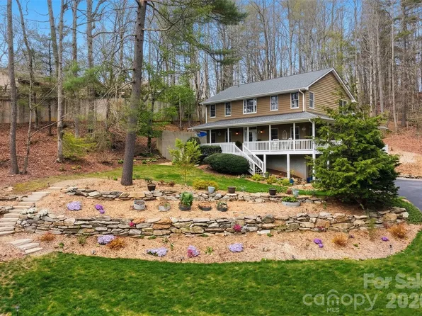 94 Squirrel Trl, Hendersonville, NC 28791