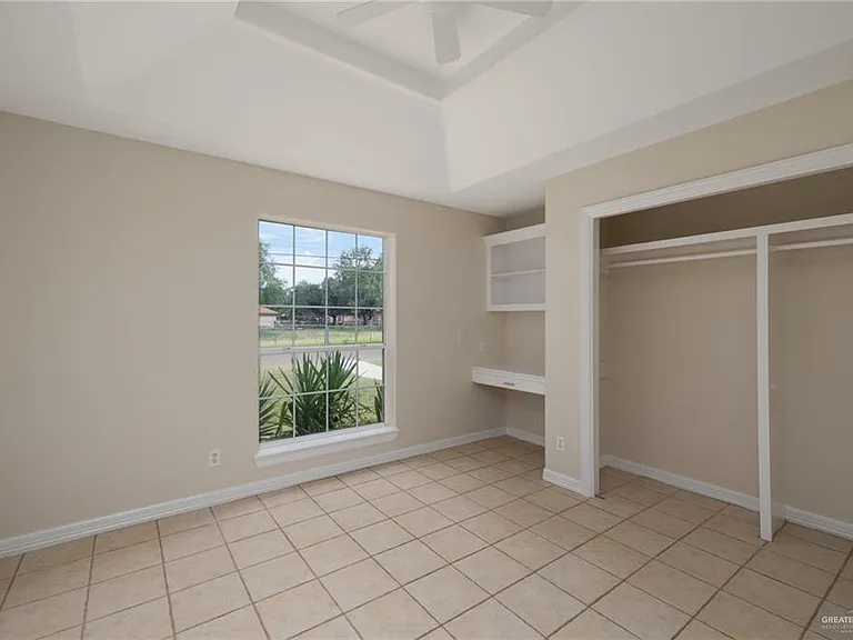 2403 Sunset Ln — Photo 9