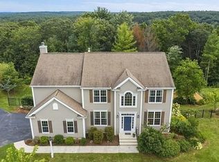 33 Howarth Dr, Upton, MA 01568