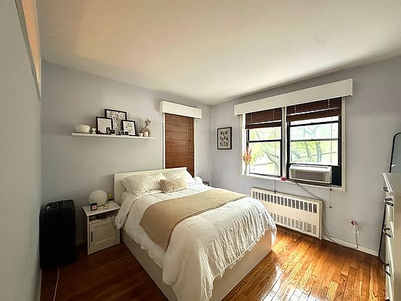 2nd image of 350 E 30th St APT 3W