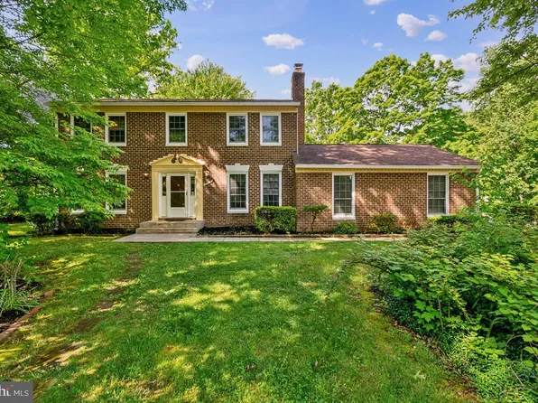 11911 Cotton Mill Dr, Woodbridge, VA 22192