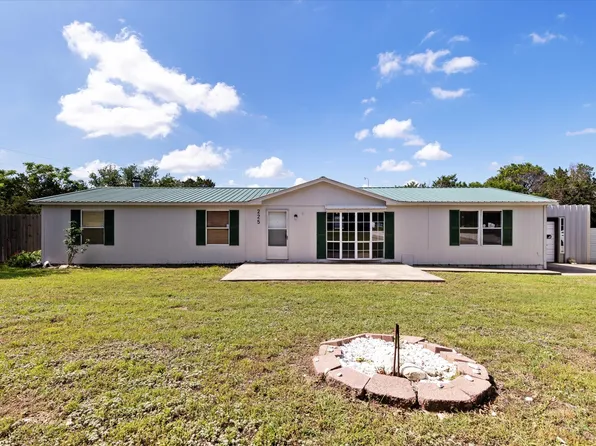 225 W Shangri La Dr, Azle, TX 76020