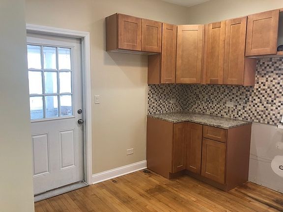 4th image of 4845 N Lawndale Ave #1