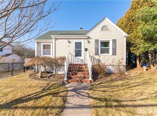 72 Cross St, Westerly, RI 02891